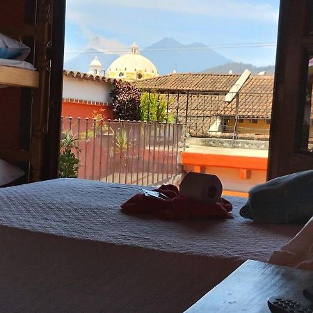 Hotel City Of Dreams Antigua Bagian luar foto