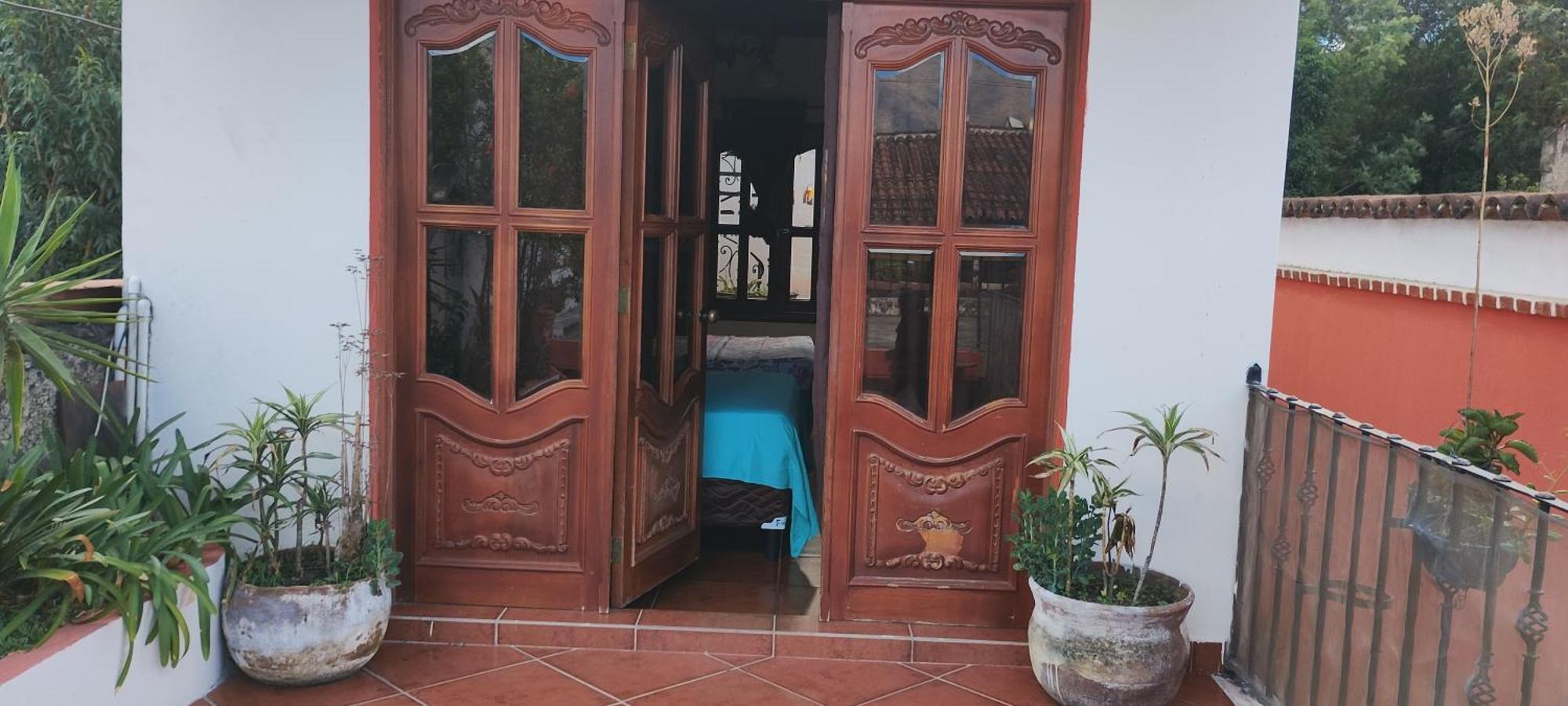 Hotel City Of Dreams Antigua Bagian luar foto