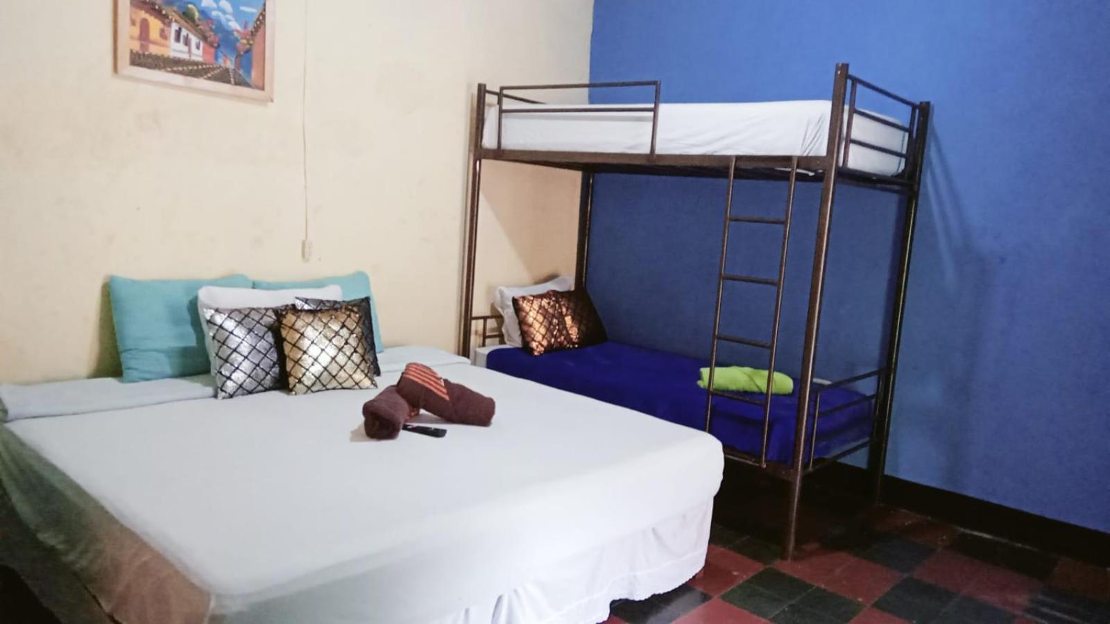 Hotel City Of Dreams Antigua Bagian luar foto